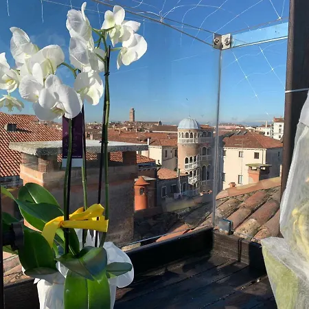 Queen Victory Venecia